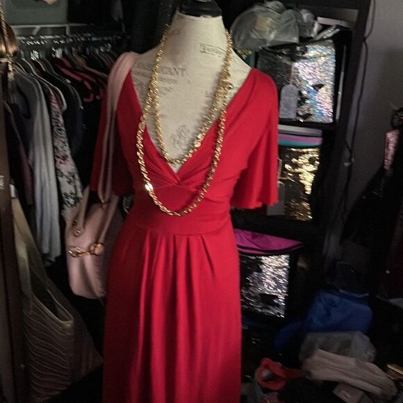 Flutter-sleeve red hot plus size twist back midi pleated gathered dress/ 3/4 - Picture 2 of 11